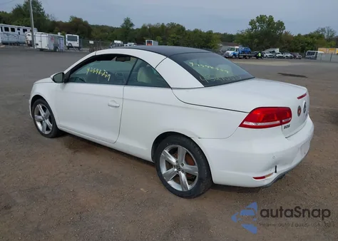 2012 Volkswagen Eos Lux z USA, uszkodzony, nr VIN WVWFW7AH2CV006055